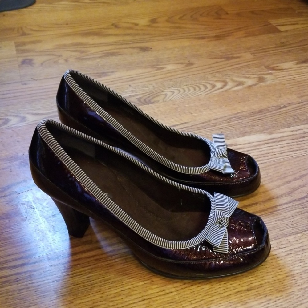Super Cute Peep Toe Heels Comfy Worn ONCE!